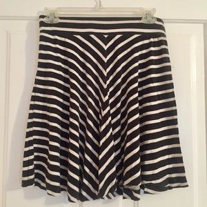 LOFT Black and White Striped Knit Flouncy Skirt